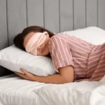 4 Kebiasaan Sebelum Tidur Yang Berbahaya bagi Pembuluh Darah